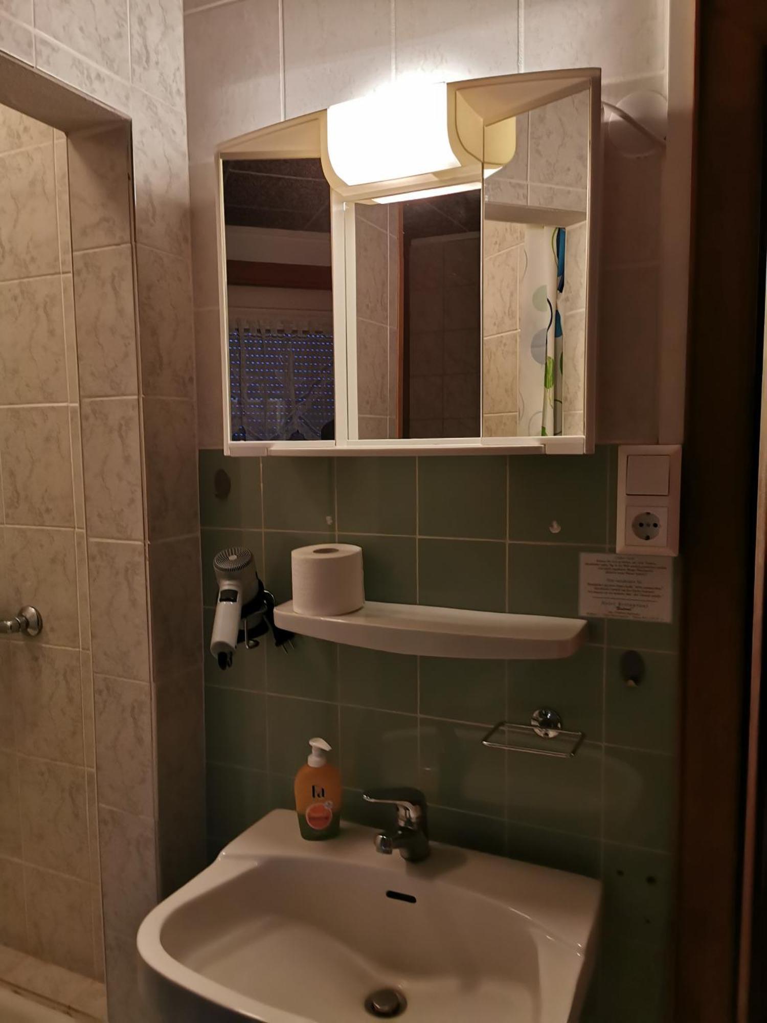 See Lord Hotel كايزرسلاوترن الغرفة الصورة