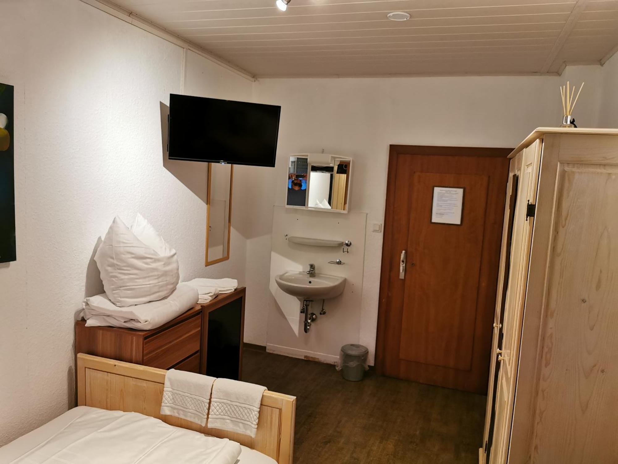 See Lord Hotel كايزرسلاوترن الغرفة الصورة